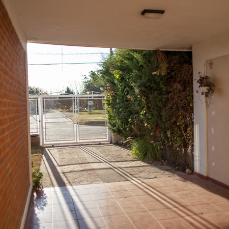 Cañuelas-Hermoso Triplex en venta -OPORTUNIDAD !!!