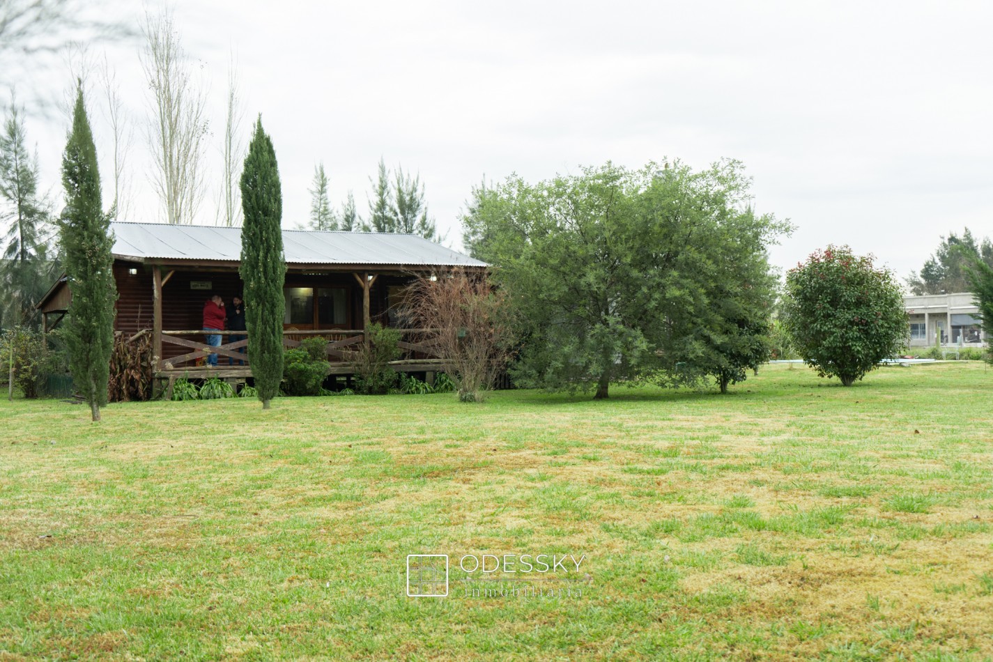 Uribelarrea- Cabaña de Troncos con Pileta y Gran Parque - Barrio abierto Quintas de Uribe