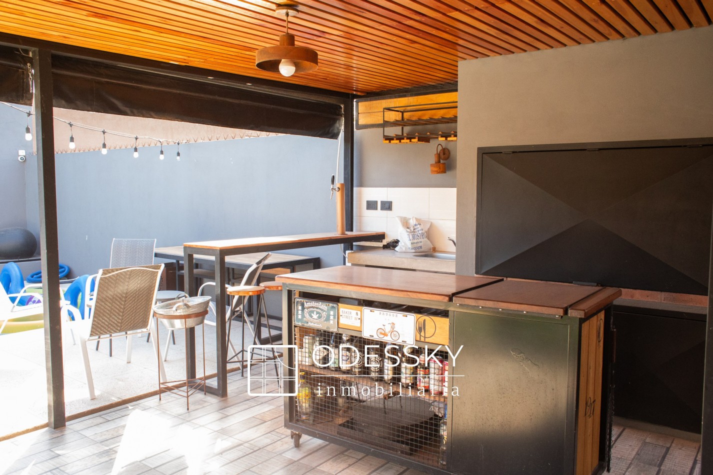 Cañuelas -Casa de espectacular diseño  en Venta -REBAJADA !