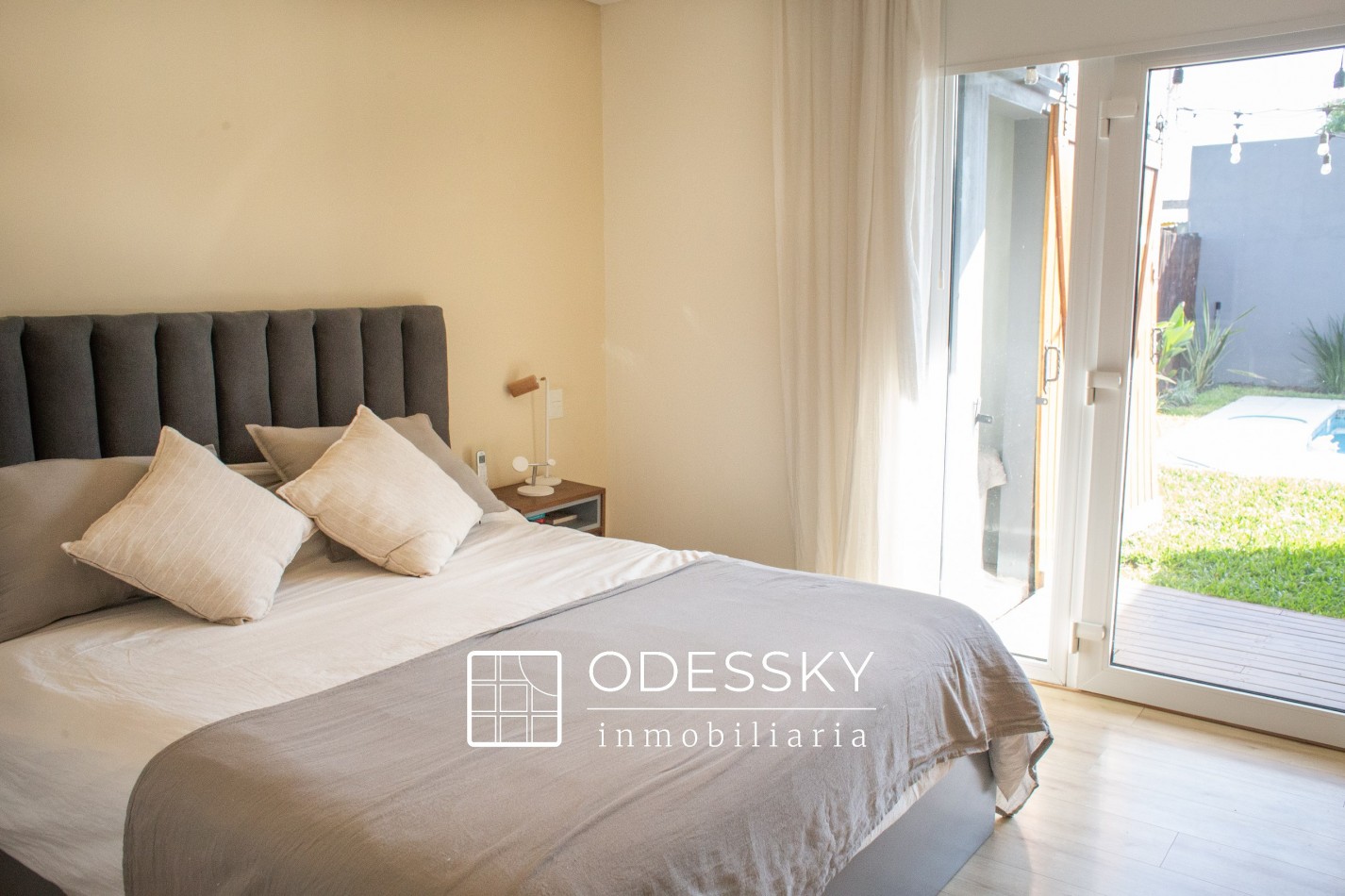 Cañuelas -Casa de espectacular diseño  en Venta -REBAJADA !
