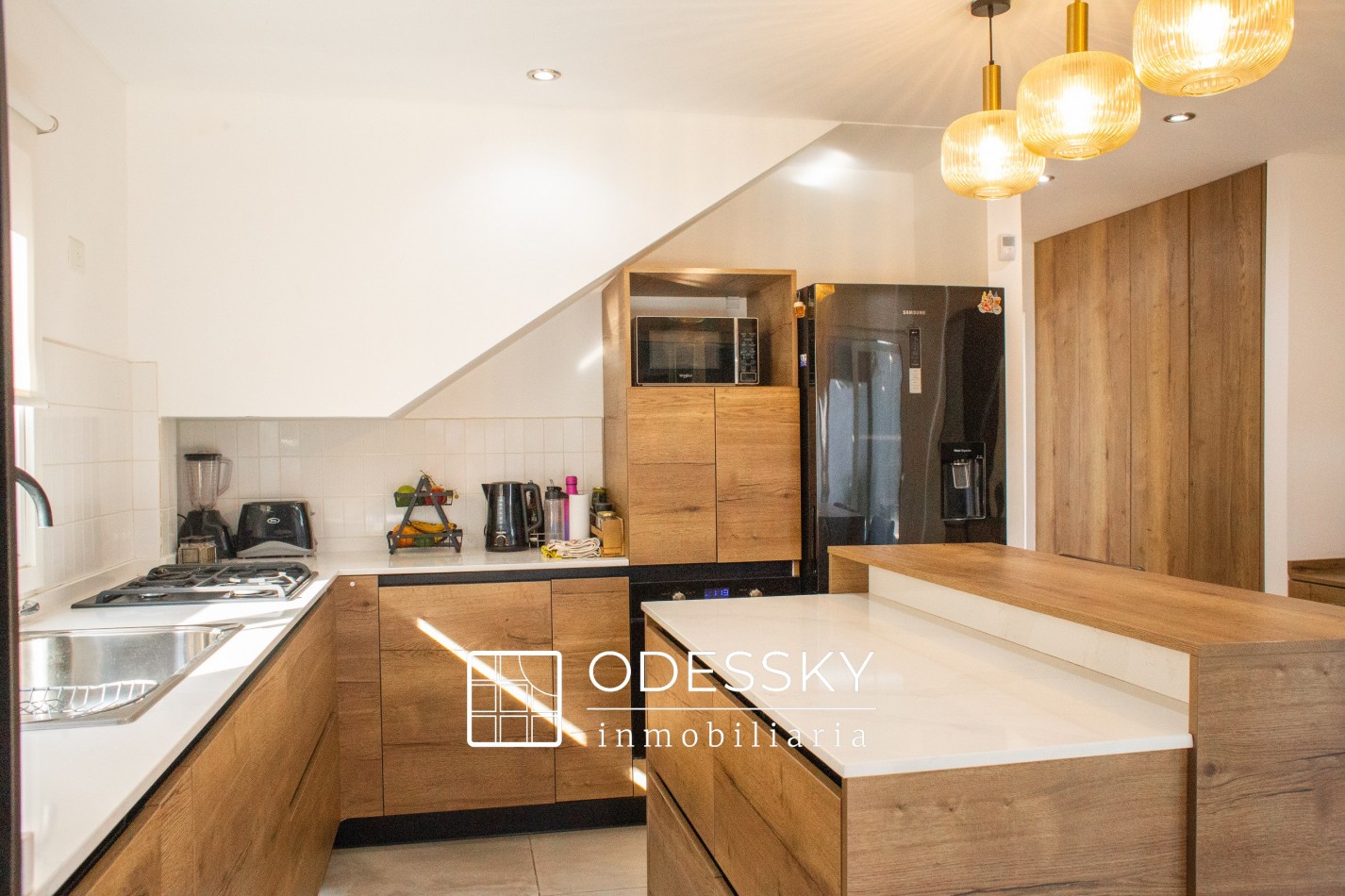 Cañuelas -Casa de espectacular diseño  en Venta -REBAJADA !