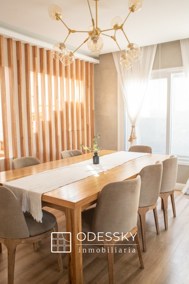 Cañuelas -Casa de espectacular diseño  en Venta -REBAJADA !