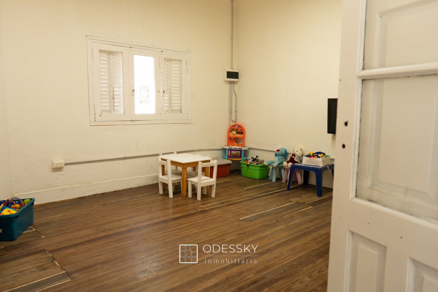 Cañuelas -Casa a reciclar en venta - Excelente ubicacion- REBAJADA !!