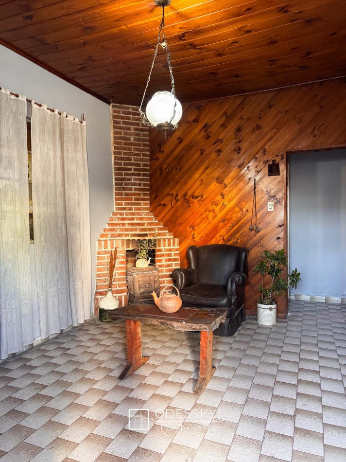 Cañuelas- Casa en venta ¡Oportunidad para reciclar en una excelente ubicacion!