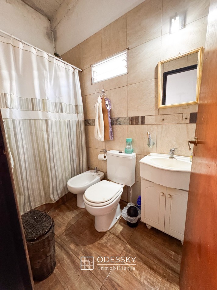  Cañuelas- 3 propiedades en un mismo lote- Ideal para vivir y obtener renta.